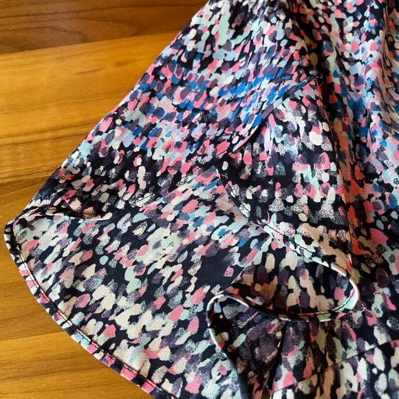 Daniel Rainn - Navy Print Short Sleeve Pleated  Blouse / Large - Picture 7 of 14